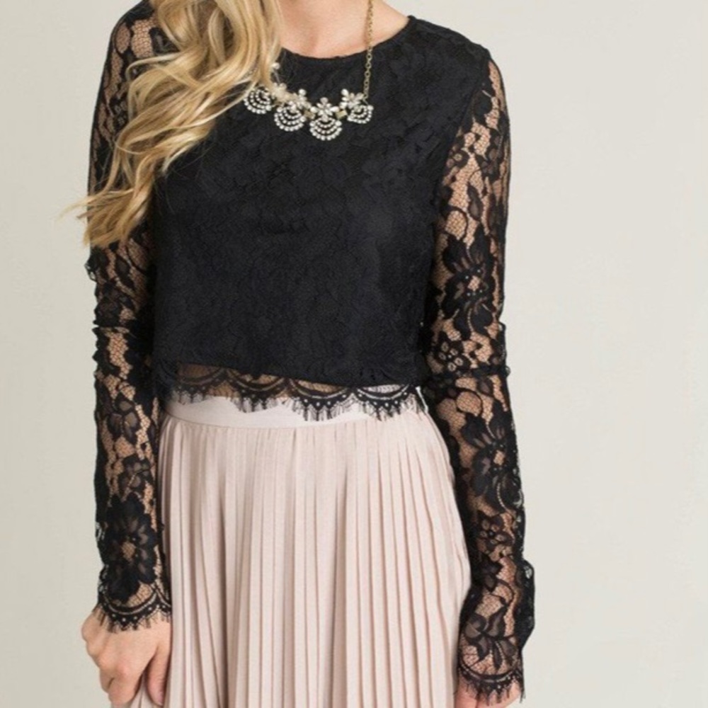 Morning Lavender Lace Crop Top - size small